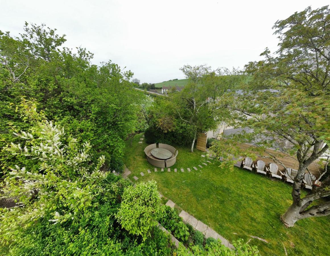 Log Cabin Near Bath 奇彭纳姆 外观 照片